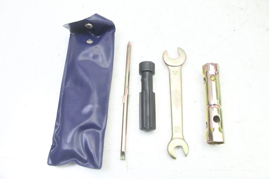 photo de TROUSSE A OUTILS KYMCO AGILITY 4T 50 (2005 - 2018) - Vue principale