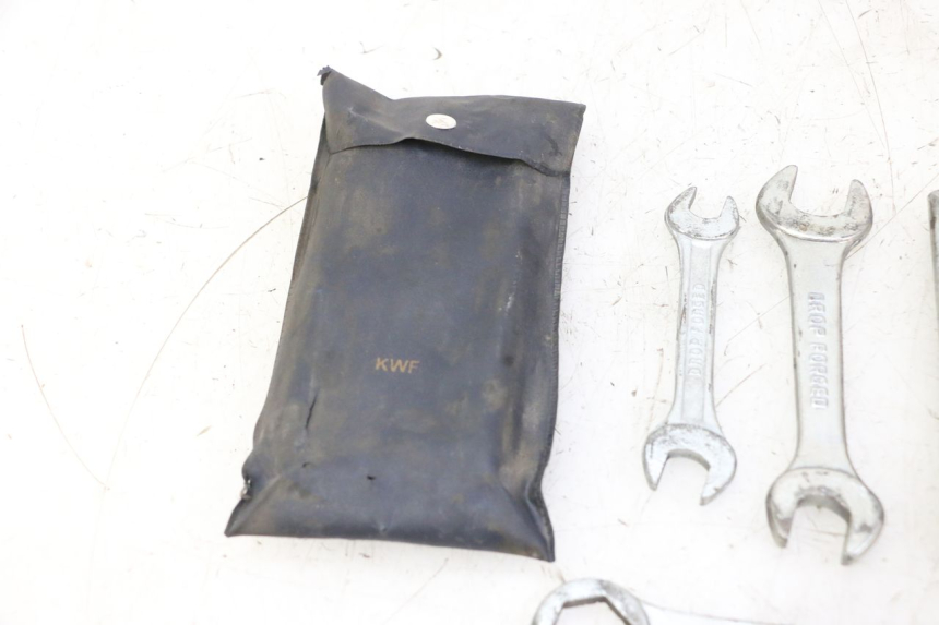 photo de TROUSSE A OUTILS HONDA CBF 125 (2009 - 2015) - Vue produit