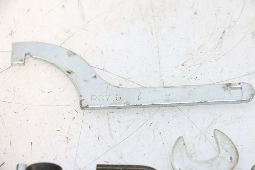 photo de TROUSSE A OUTILS KAWASAKI ER-6 ER6 N 650 (2005 - 2009) - État de surface