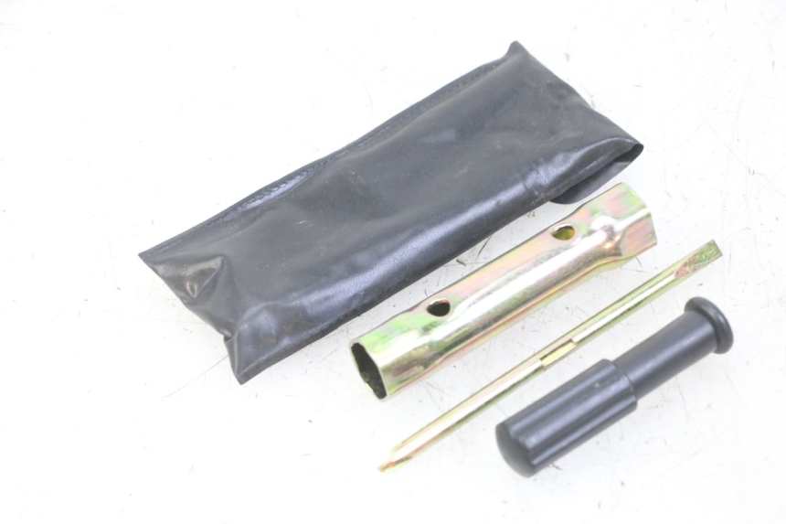 photo de TROUSSE A OUTILS SYM FIDDLE 3 III 50 (2014 - 2020) - Zoom état d’usage