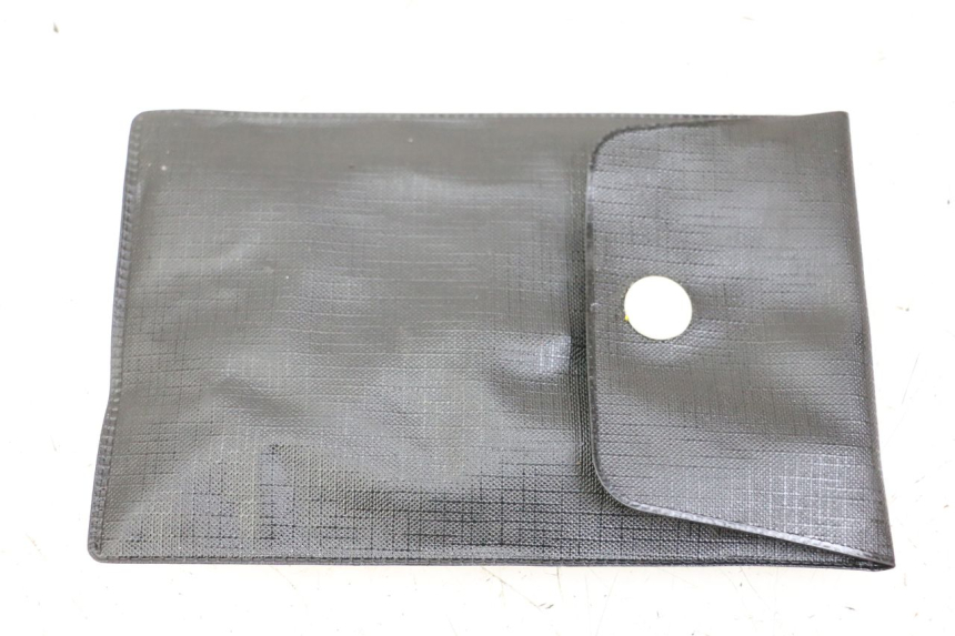 photo de TROUSSE A OUTILS HONDA FES S-WING SWING ABS 125 (2007 - 2015) - Détail de la pièce