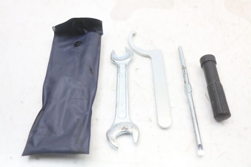 photo de TROUSSE A OUTILS KYMCO X-TOWN XTOWN 125 (2016 - 2021) - Vue principale