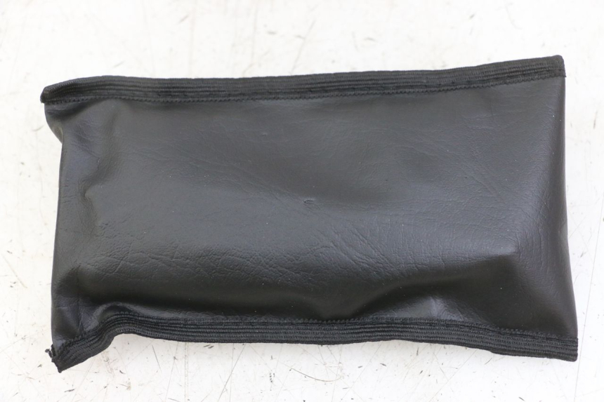 photo de TROUSSE A OUTILS ROYAL ENFIELD SCRAM 411 (2022 - 2024) - Vue d’ensemble