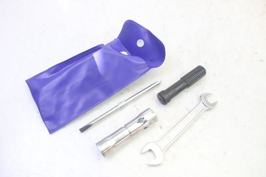 photo de TROUSSE A OUTILS JM MOTORS SANTANA EVO 50 (2024 - 2026) - Vue principale