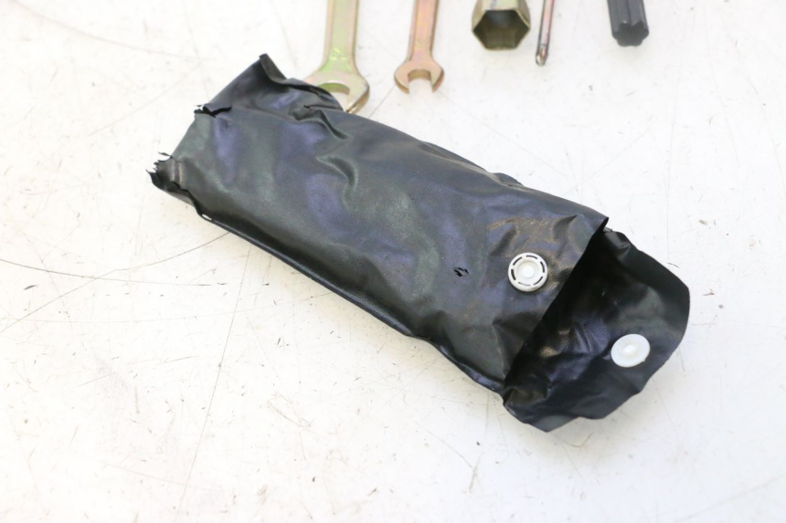 photo de TROUSSE A OUTILS MASH SEVENTY FIVE 125 (2013 - 2021) - Vue d’ensemble