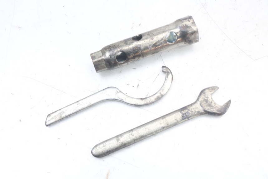 photo de TROUSSE A OUTILS APRILIA SR MOTARD 50 (2012 - 2018) - Autre angle de vue