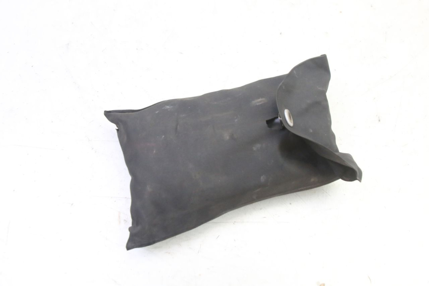 photo de TROUSSE A OUTILS SUZUKI SV S 650 (2003 - 2009) - Points de fixation