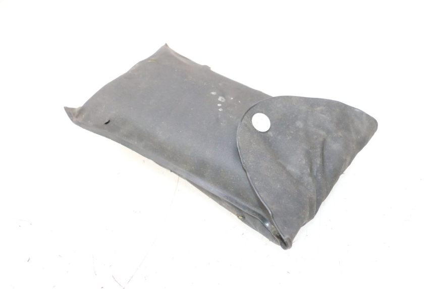 photo de TROUSSE A OUTILS SUZUKI SV S 650 (2003 - 2009) - Zoom état d’usage