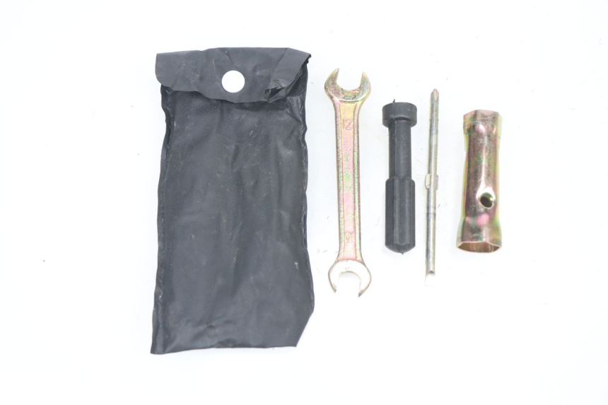 photo de TROUSSE A OUTILS BAOTIAN TRAVEL SPIRIT 50 (2010 - 2012) - Vue principale