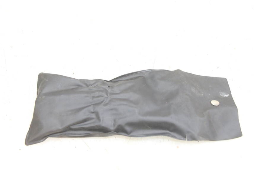 photo de TROUSSE A OUTILS YAMAHA X-MAX XMAX 250 (2006 - 2009) - Détail de la pièce