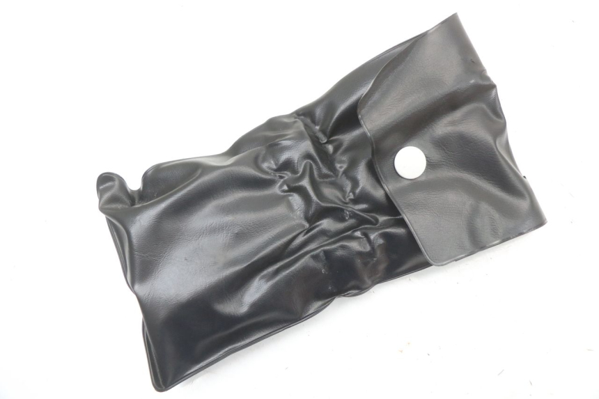 photo de TROUSSE A OUTILS YAMAHA X-MAX XMAX 125 (2010 - 2013) - Gros plan technique