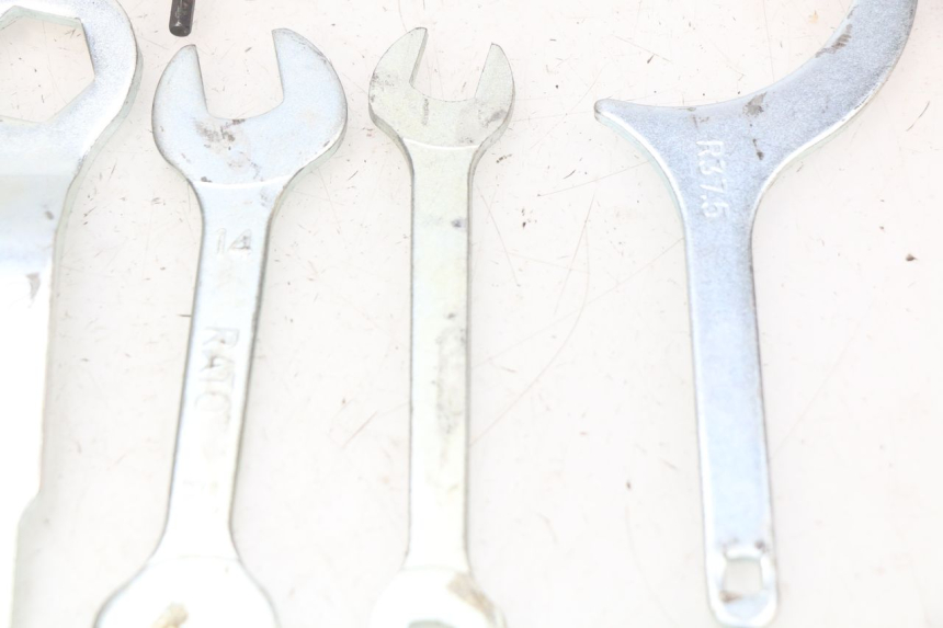 photo de TROUSSE A OUTILS KAWASAKI Z 650 (2016 - 2019) - Autre angle de vue