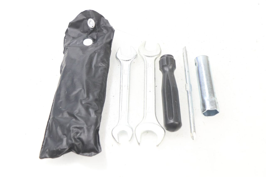 photo de TROUSSE A OUTILS UNIVERSAL BIKE ZN50QT-11B 50 (2018 - 2021) - Vue principale