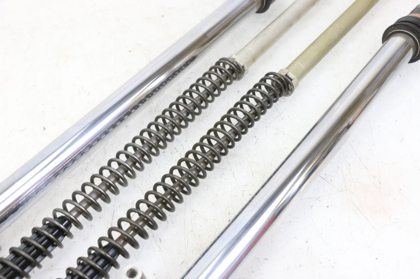 photo de TUBE FOURCHE HONDA CR 85 (2003 - 2007) - Focus structure