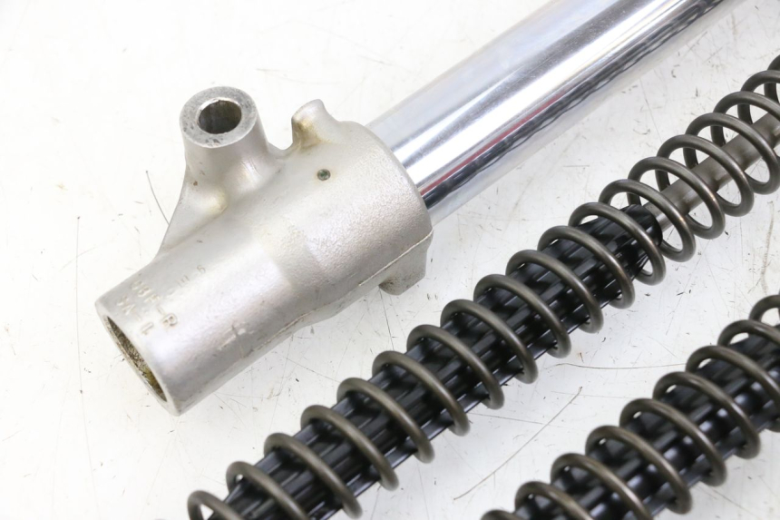 photo de TUBE FOURCHE HONDA CR 85 (2003 - 2007) - Zoom qualité