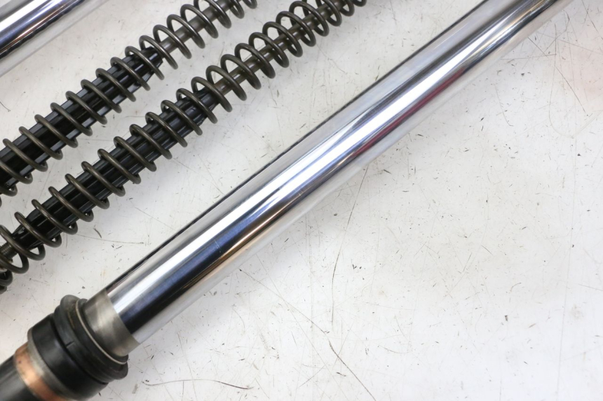 photo de TUBE FOURCHE HONDA CR 85 (2003 - 2007) - État de surface