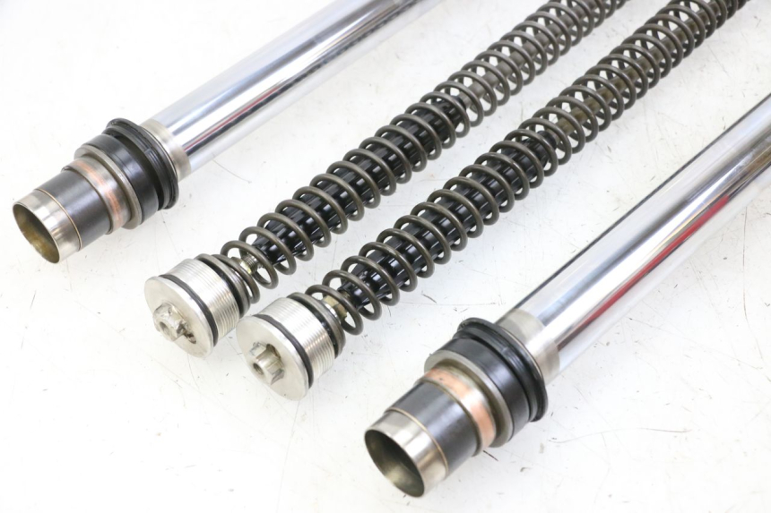 photo de TUBE FOURCHE HONDA CR 85 (2003 - 2007) - Marquages et références