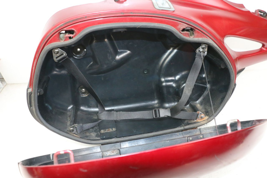 photo de VALISE DROITE HONDA NTV DEAUVILLE 650 (1998 - 2001) - Zoom composants