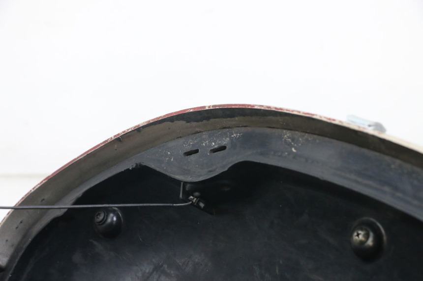 photo de VALISE DROITE HONDA NTV DEAUVILLE 650 (1998 - 2001) - Zoom état d’usage