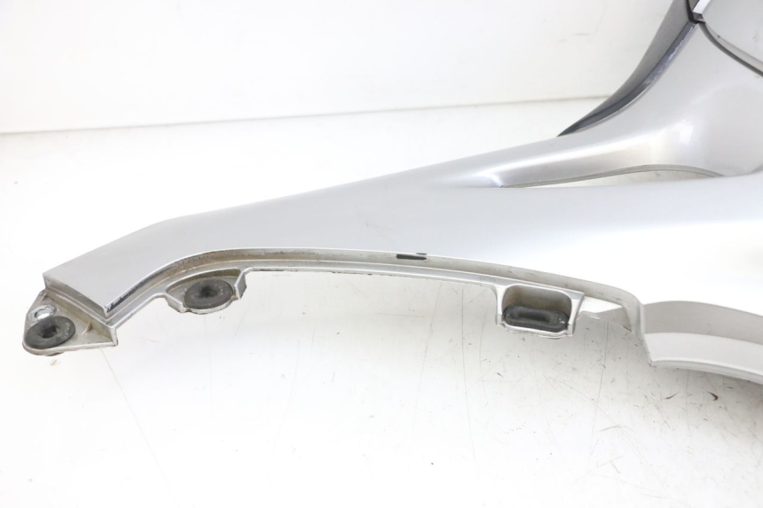 photo de VALISE DROITE HONDA NTV DEAUVILLE 650 (2001 - 2006) - Détails caractéristiques