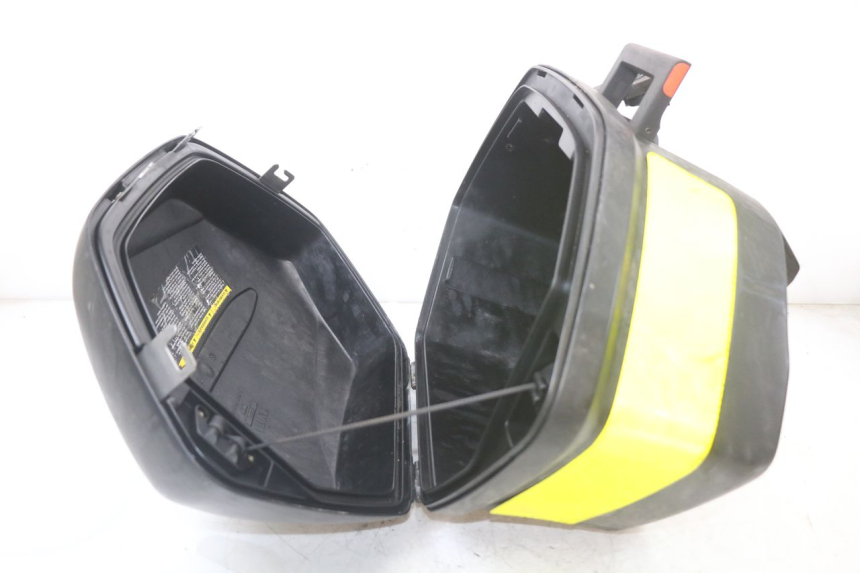 photo de VALISE GAUCHE YAMAHA FJR ABS 1300 (2006 - 2012) - Marquages et références