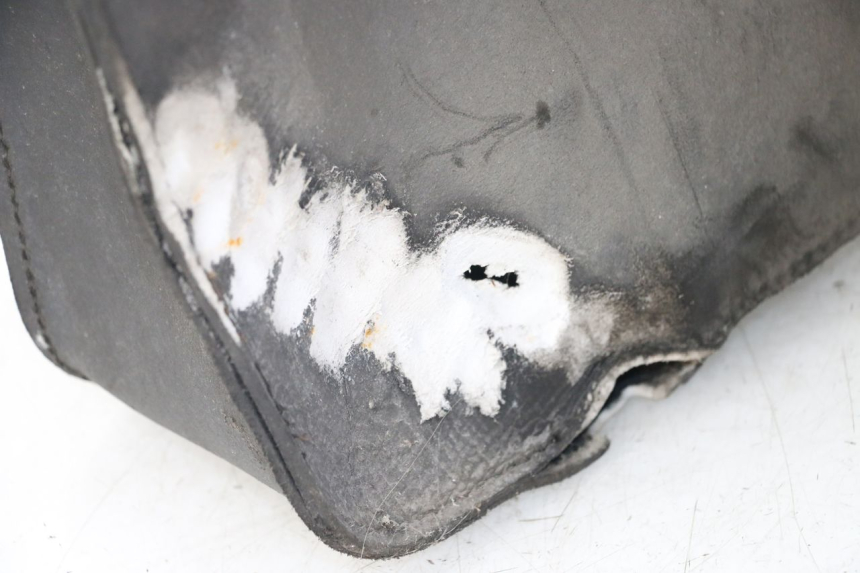 photo de VALISE SUZUKI GZ MARAUDER 125 (1998 - 2004) - Détails caractéristiques