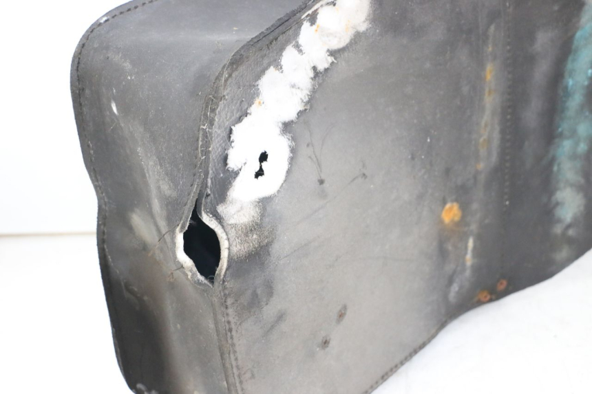 photo de VALISE SUZUKI GZ MARAUDER 125 (1998 - 2004) - Vue d’ensemble