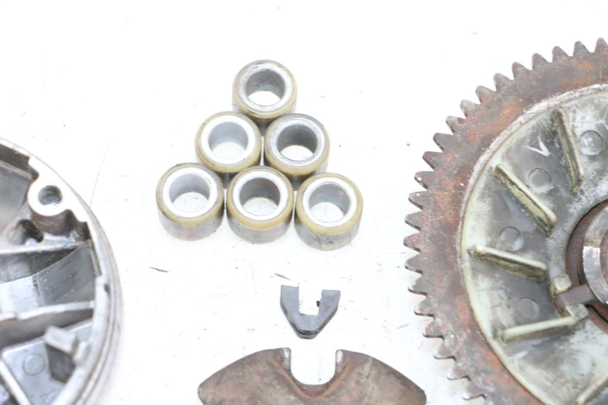 photo de VARIATEUR KYMCO AGILITY 4T 50 (2005 - 2018) - Points de fixation