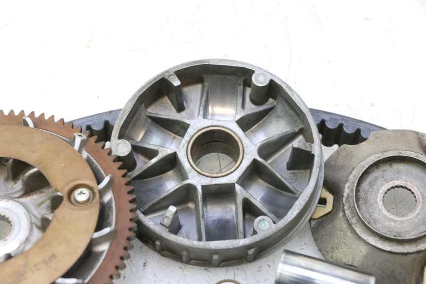 photo de VARIATEUR APRILIA ATLANTIC S 125 (2010 - 2013) - Zoom état d’usage