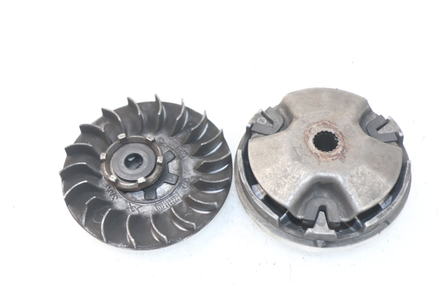 photo de VARIATEUR MBK BOOSTER SPIRIT NAKED 50 (2004 - 2017) - Gros plan technique