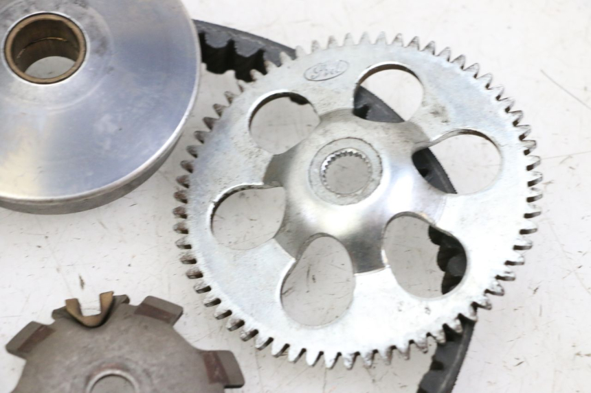 photo de VARIATEUR PEUGEOT CITYSTAR 50 (2013 - 2017) - Points de fixation