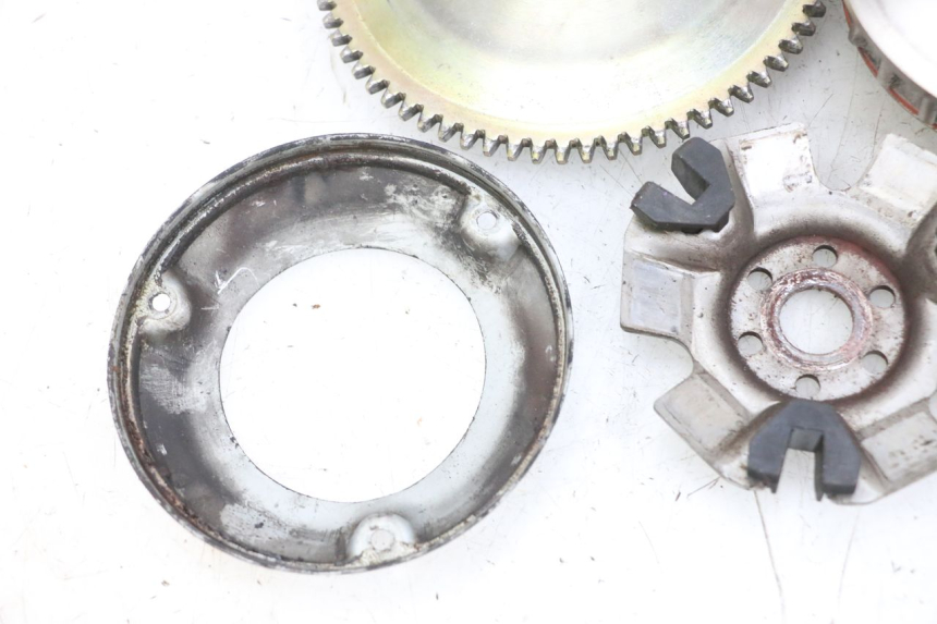 photo de VARIATEUR PEUGEOT ELYSEO 125 (1999 - 2004) - Vue d’ensemble