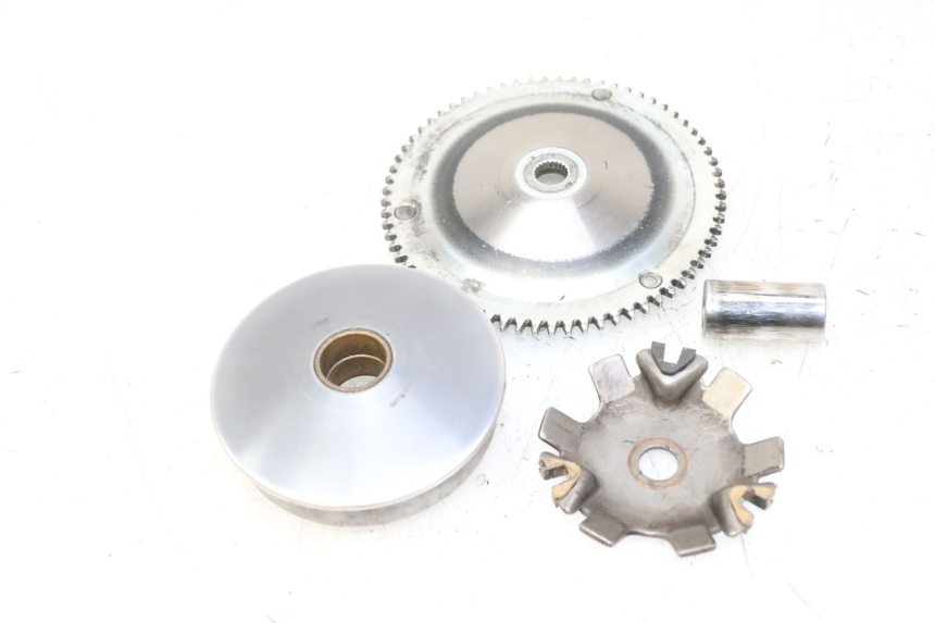 photo de VARIATEUR PEUGEOT ELYSTAR 50 (2002 - 2014) - Points de fixation