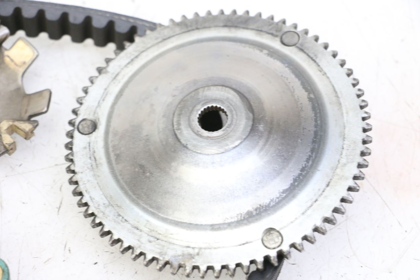 photo de VARIATEUR PEUGEOT ELYSTAR 50 (2002 - 2014) - Points de fixation