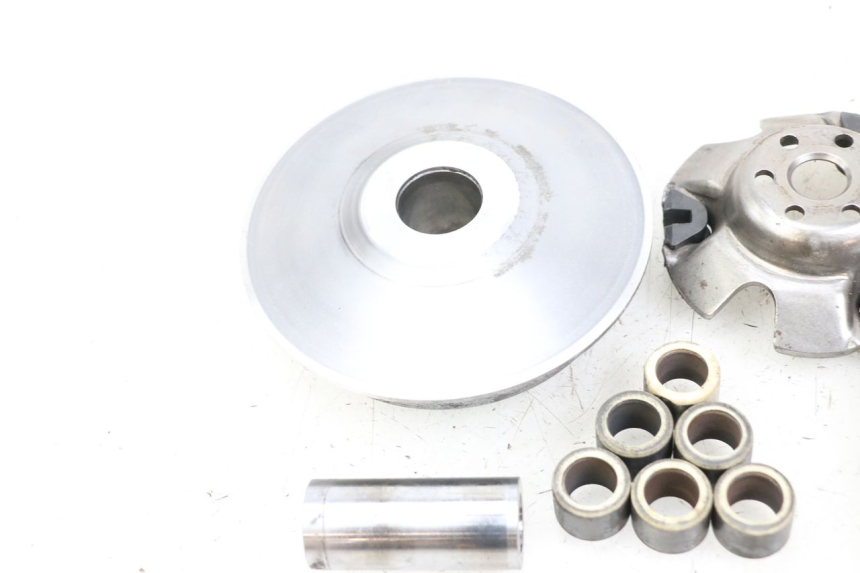 photo de VARIATEUR HONDA FES PANTHEON 2T 125 (1998 - 2002) - Autre angle de vue