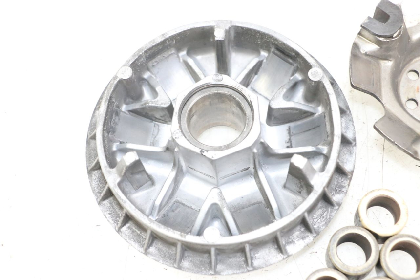 photo de VARIATEUR HONDA FES PANTHEON 2T 125 (1998 - 2002) - Points de fixation