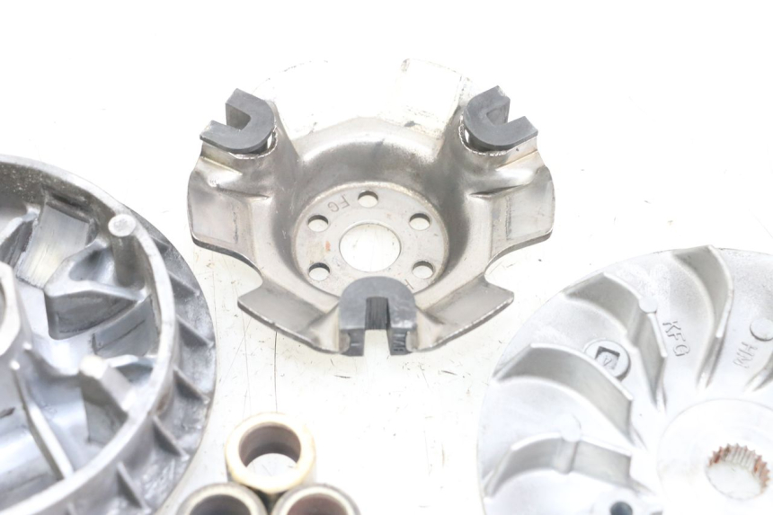 photo de VARIATEUR HONDA FES PANTHEON 2T 125 (1998 - 2002) - État de surface