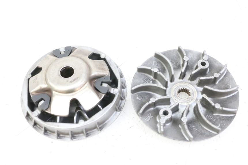 photo de VARIATEUR HONDA FES S-WING SWING ABS 125 (2007 - 2015) - Détail de la pièce