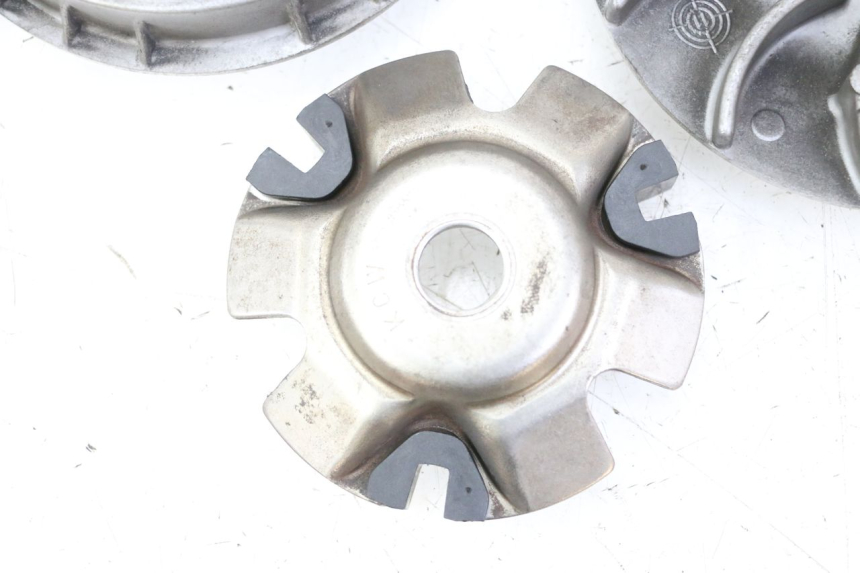 photo de VARIATEUR HONDA FES S-WING SWING ABS 125 (2007 - 2015) - Points de fixation