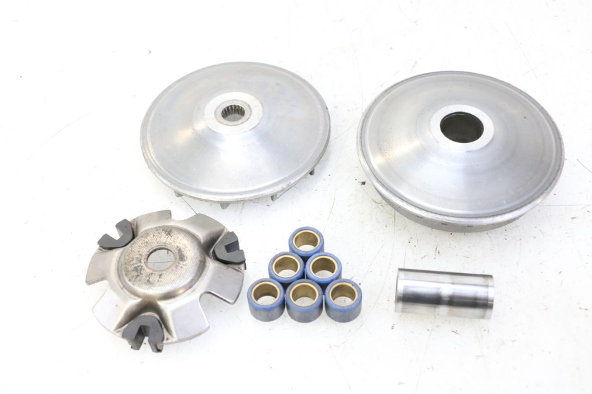 photo de VARIATEUR HONDA FES S-WING SWING ABS 125 (2007 - 2015) - Gros plan technique