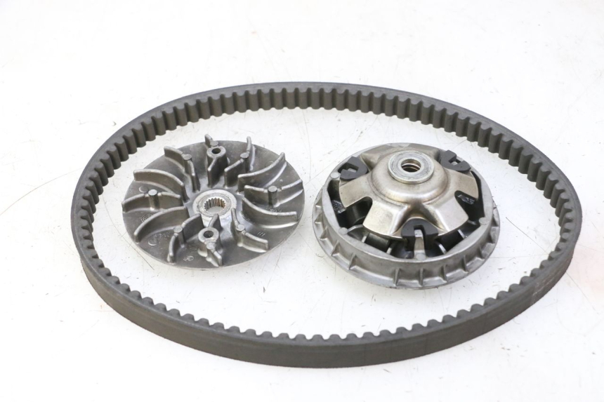 photo de VARIATEUR HONDA FES S-WING SWING ABS 125 (2007 - 2015) - Détail de la pièce