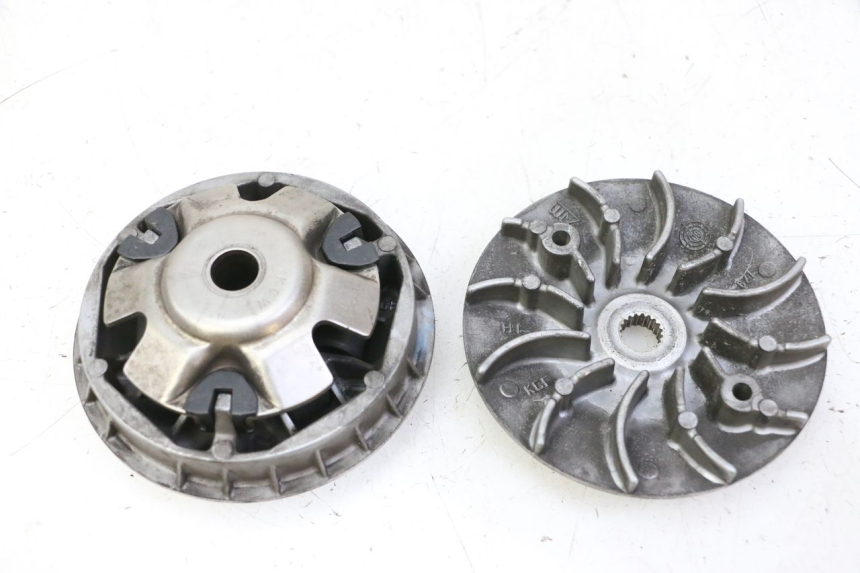 photo de VARIATEUR HONDA FES S-WING SWING ABS 125 (2007 - 2015) - Autre angle de vue