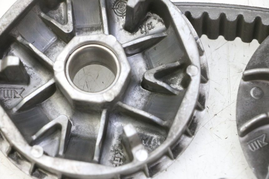 photo de VARIATEUR HONDA FES S-WING SWING ABS 125 (2007 - 2015) - Détails caractéristiques