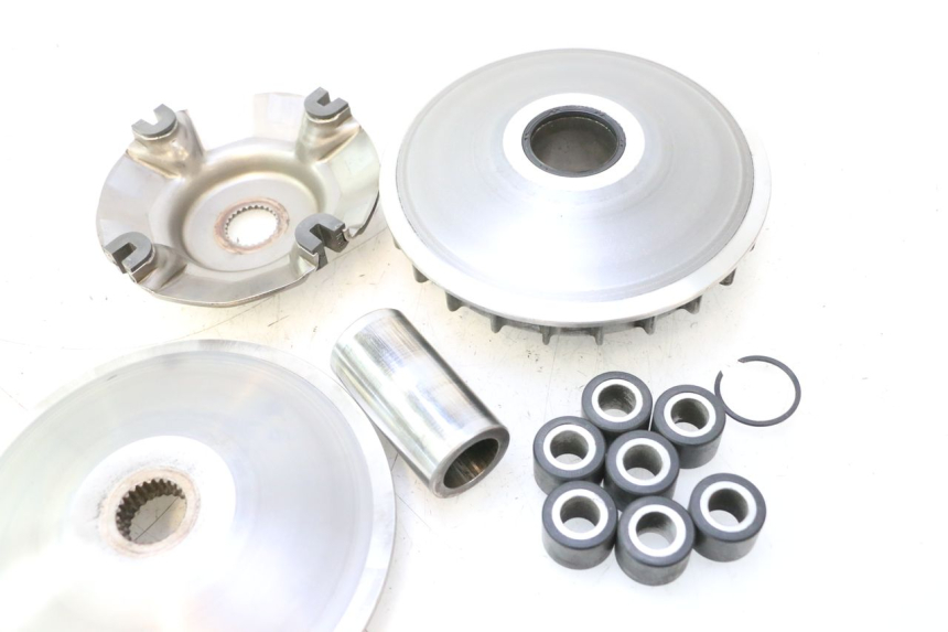photo de VARIATEUR HONDA FJS SILVER WING SILVERWING 400 (2005 - 2008) - Points de fixation