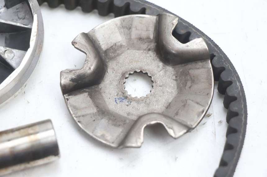 photo de VARIATEUR KEEWAY FOCUS 50 (2006 - 2009) - Zoom état d’usage