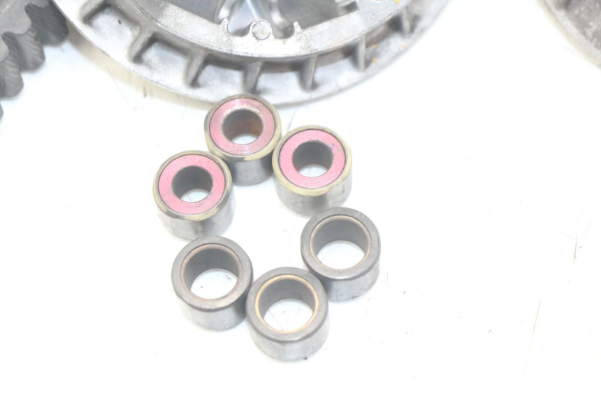 photo de VARIATEUR HONDA FORZA 125 (2015 - 2016) - Autre angle de vue