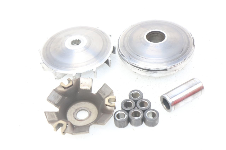 photo de VARIATEUR SACHS FY125T FY T 125 (2007 - 2011) - Gros plan technique