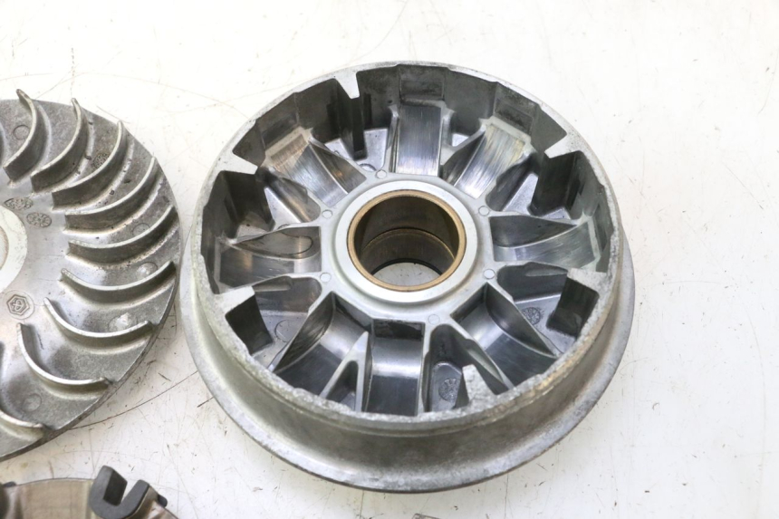 photo de VARIATEUR GILERA GP 800 (2007 - 2013) - Autre angle de vue