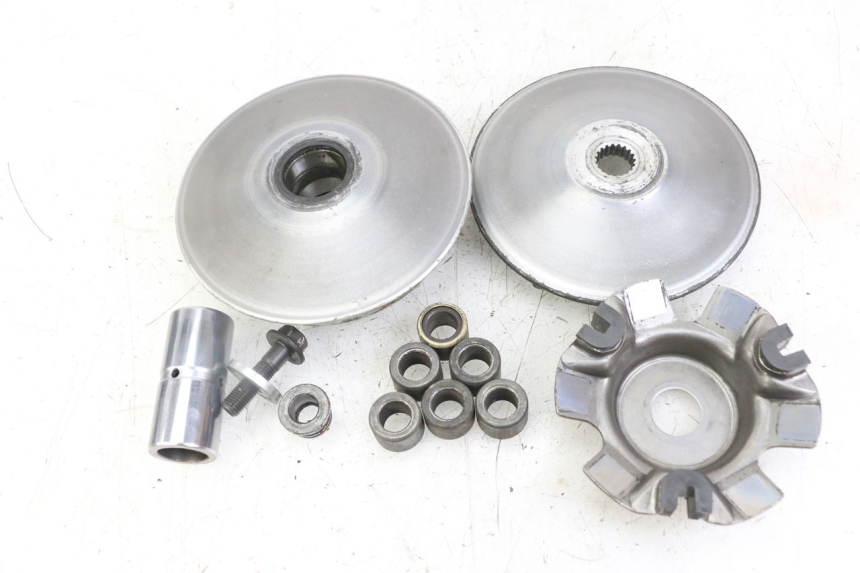 photo de VARIATEUR HONDA SH i 300 (2015 - 2020) - Gros plan technique