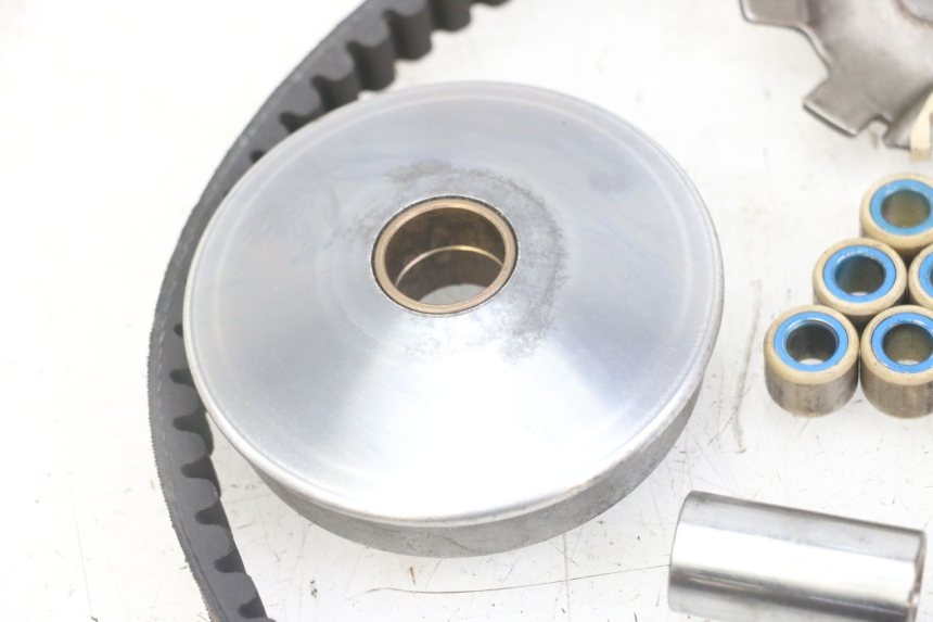 photo de VARIATEUR PEUGEOT JET FORCE CARBU 50 (2003 - 2016) - Gros plan technique